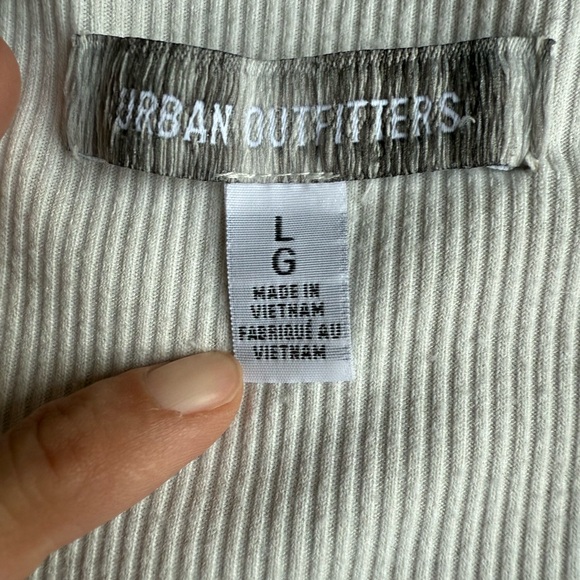 Urban Outfitters Cream Lace Trim Long Sleeve‎ Crop Top - Picture 4 of 6